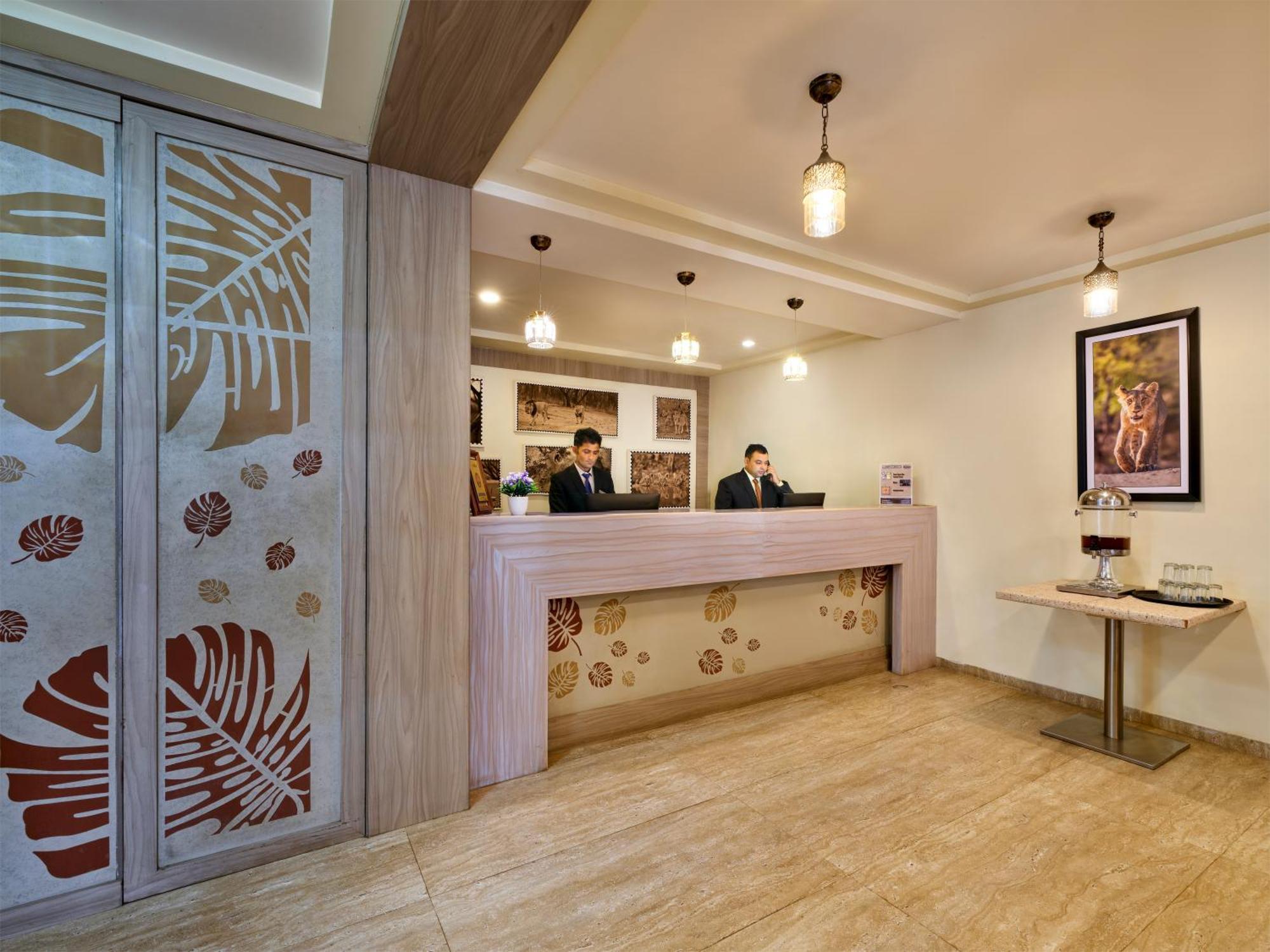 อมิธารา สเตย์ Hotel ชาซันเกอร์ ภายนอก รูปภาพ