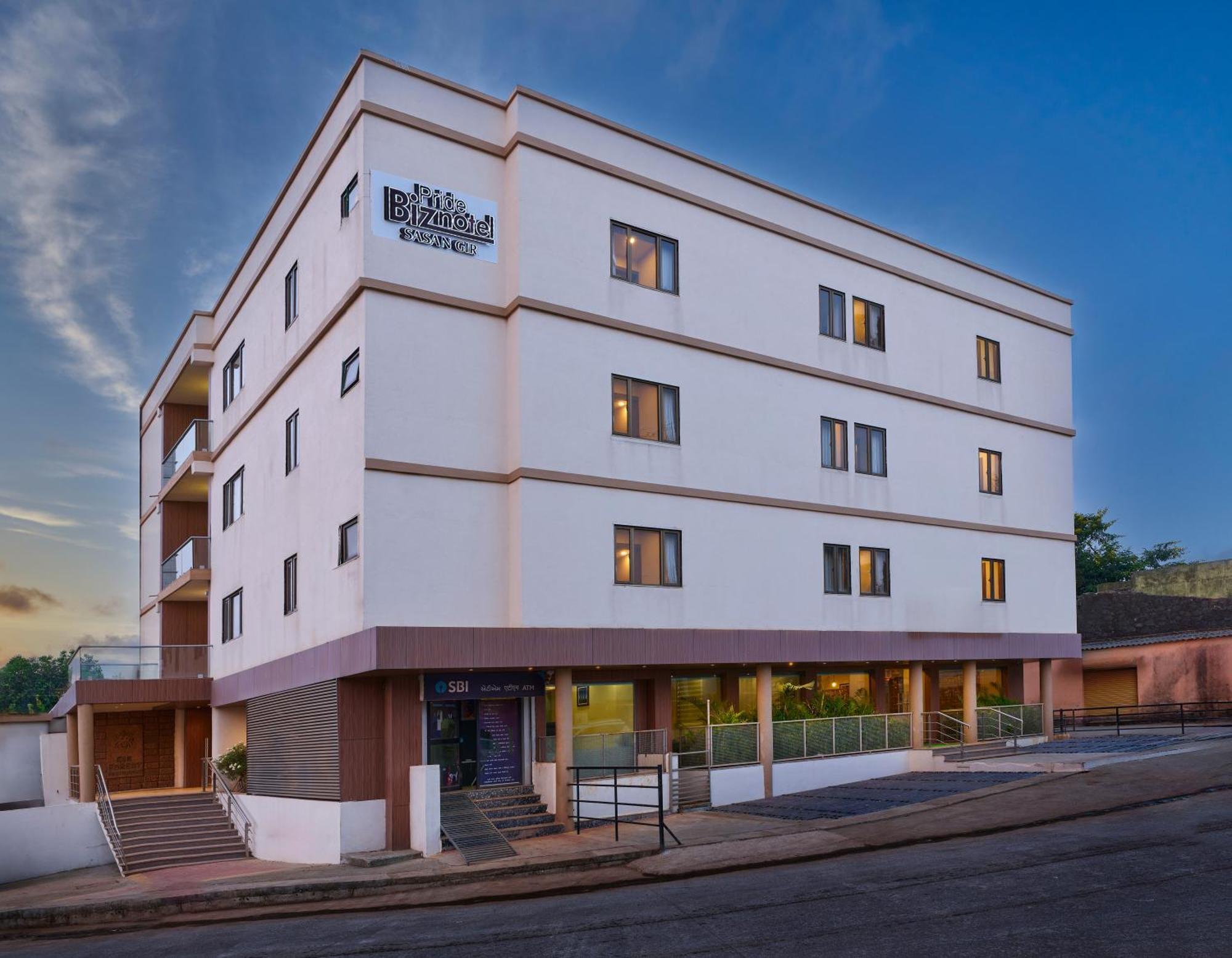 อมิธารา สเตย์ Hotel ชาซันเกอร์ ภายนอก รูปภาพ